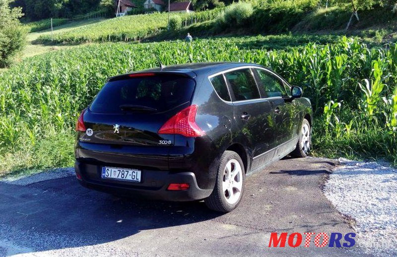 2013' Peugeot 3008 2,0 Hdi photo #2