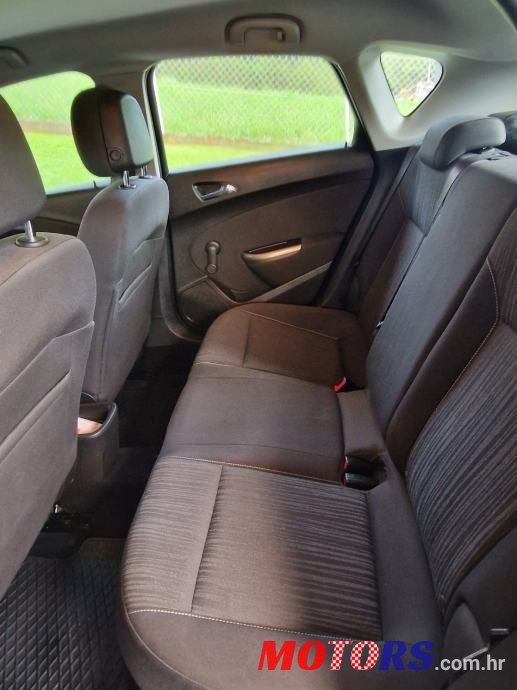 2011' Opel Astra 1,3 Cdti photo #4