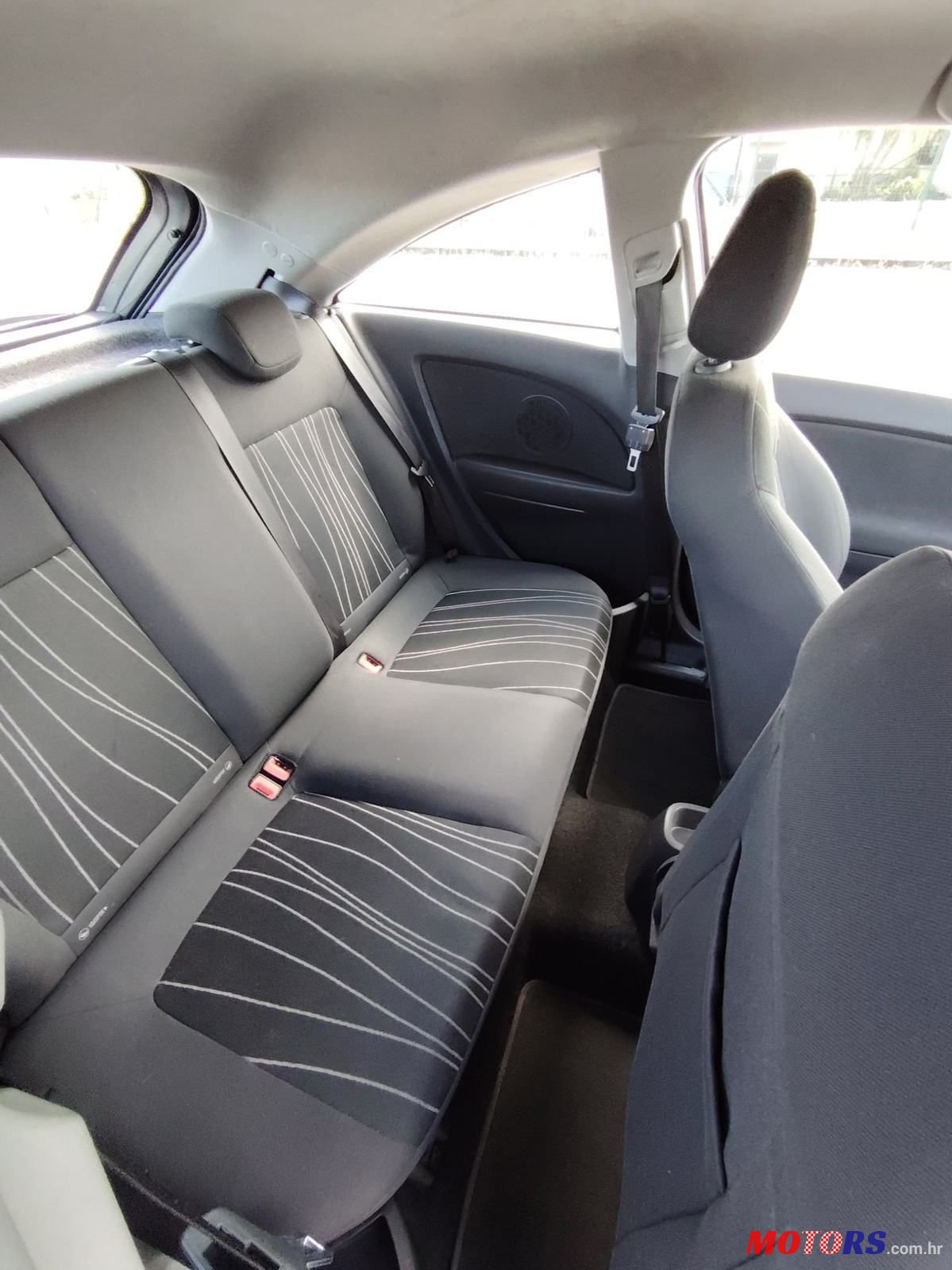 2010' Opel Corsa 1,3 Cdti photo #3