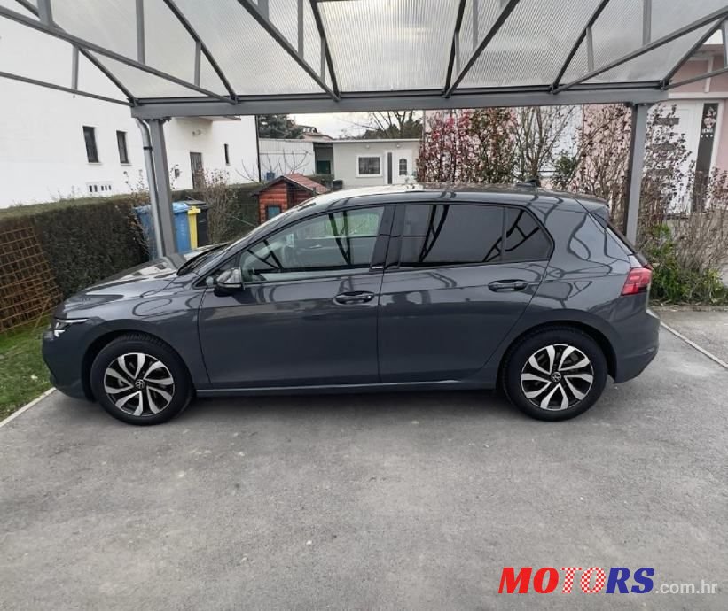 2022' Volkswagen Golf 8 2,0 Tdi photo #2