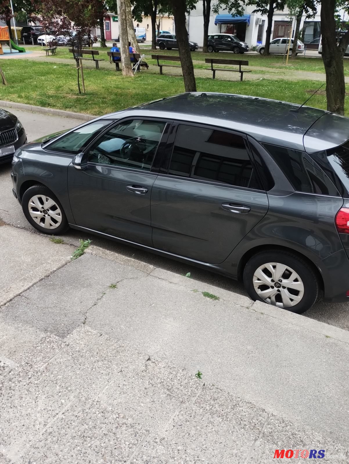 2016' Citroen C4 Picasso Bluehdi 100 photo #6
