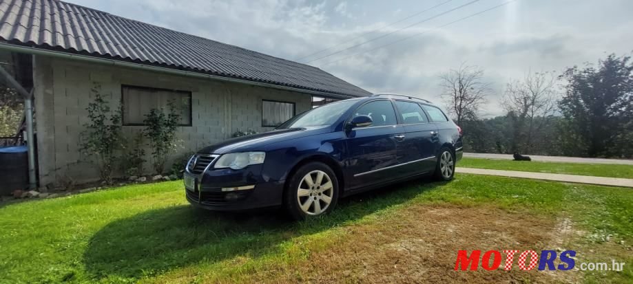 2009' Volkswagen Passat Variant photo #2