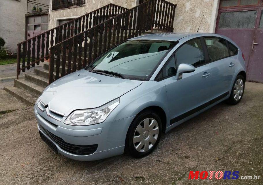 2009' Citroen C4 1,6 Hdi 16V photo #1