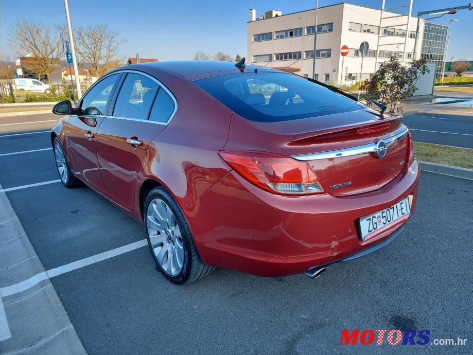 2010' Opel Insignia Sport photo #5