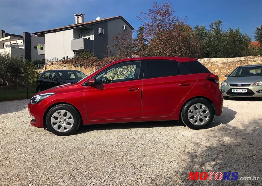 2016' Hyundai i20 1,25 photo #2