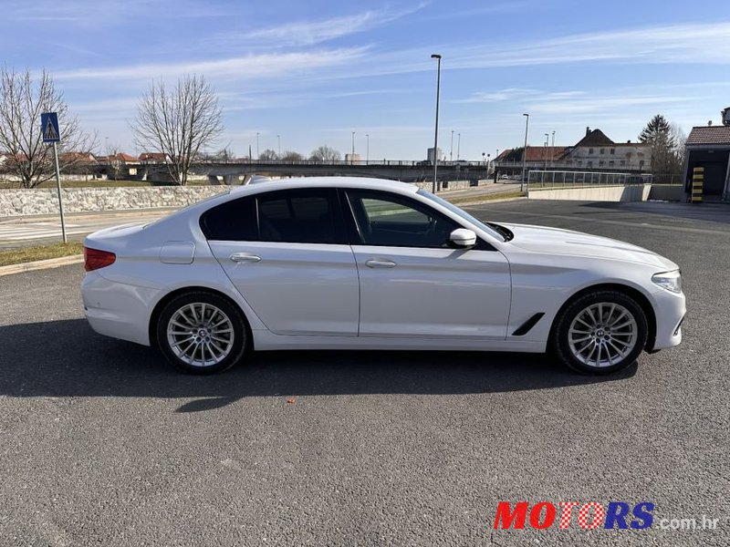 2017' BMW Serija 5 520D photo #3