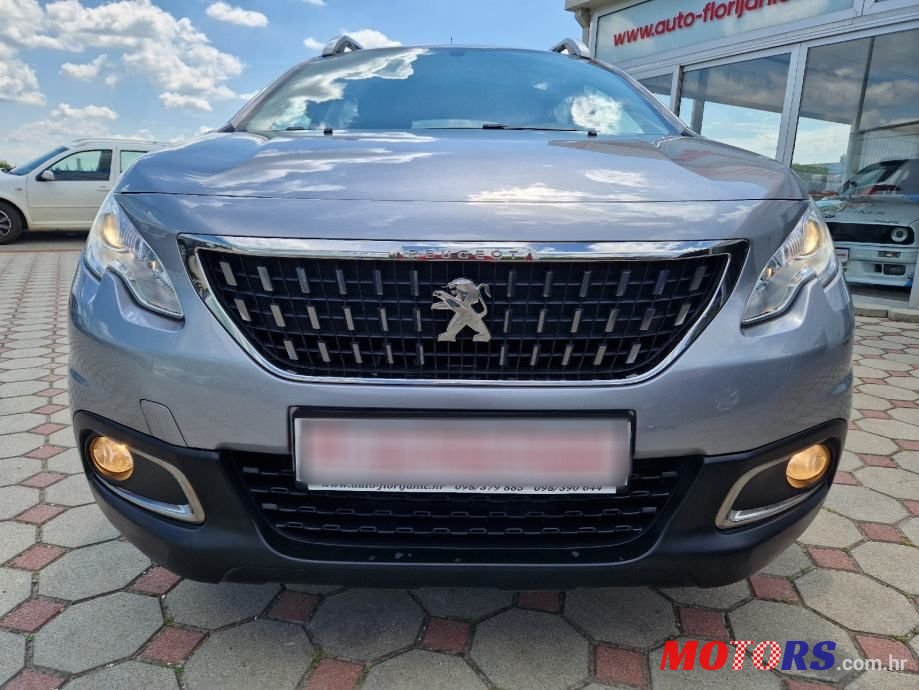 2017' Peugeot 2008 1,2 photo #2