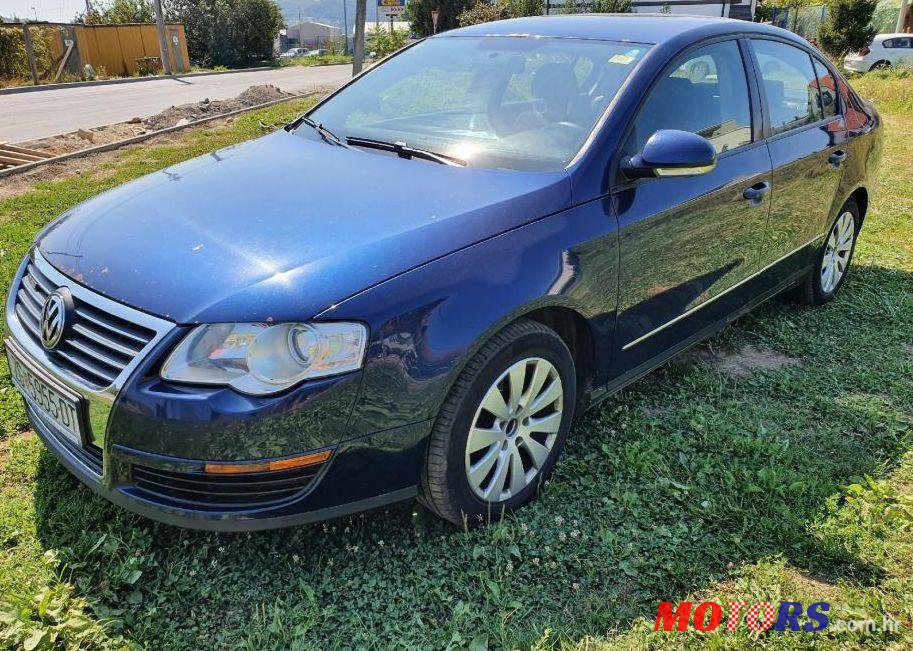 2008' Volkswagen Passat 1,9 Tdi photo #1