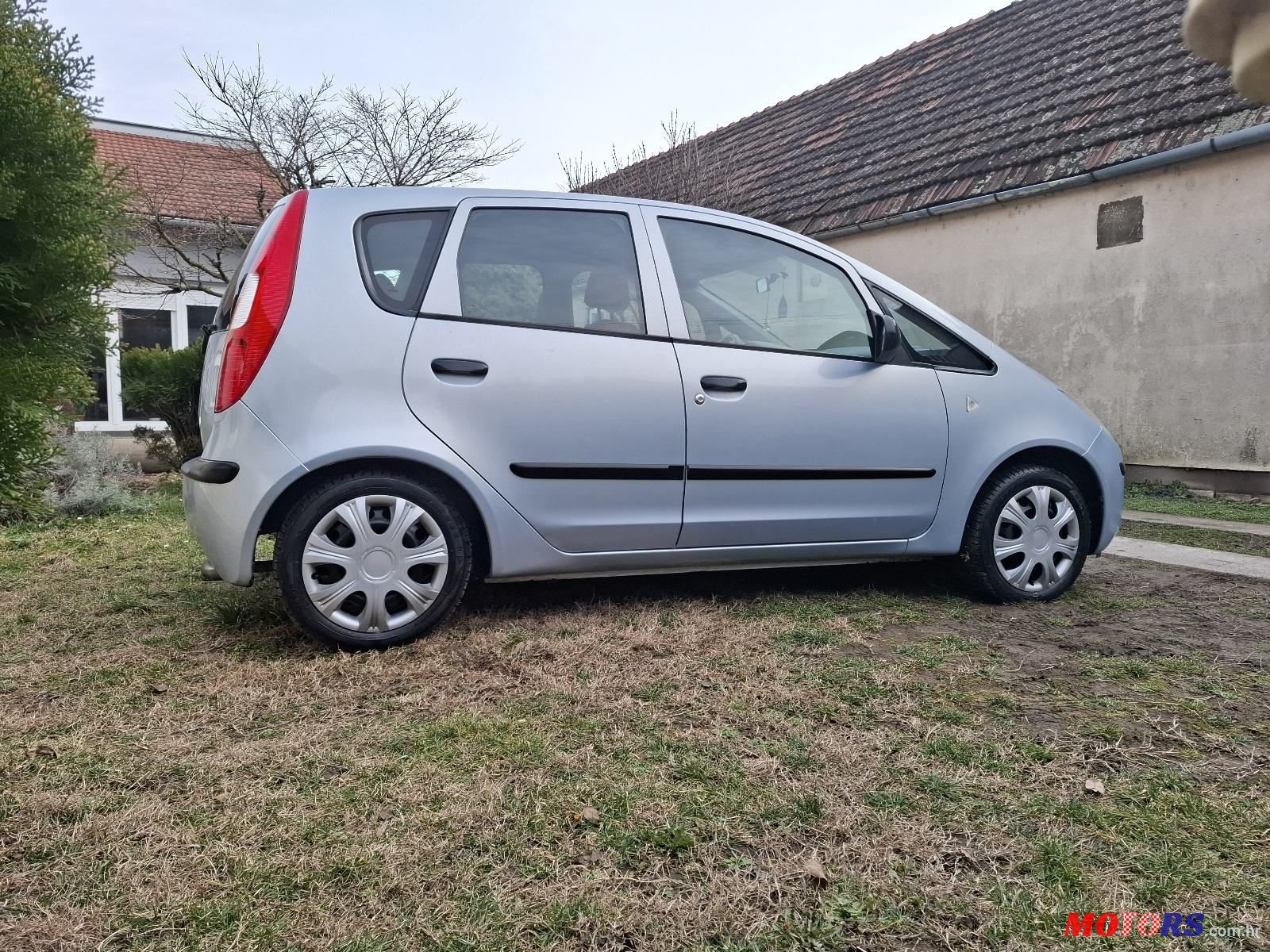 2005' Mitsubishi Colt 1,3 photo #3