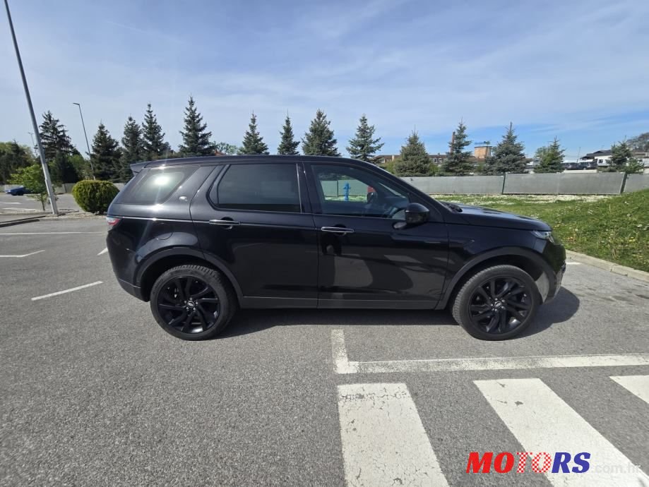 2016' Land Rover Discovery Sport photo #3