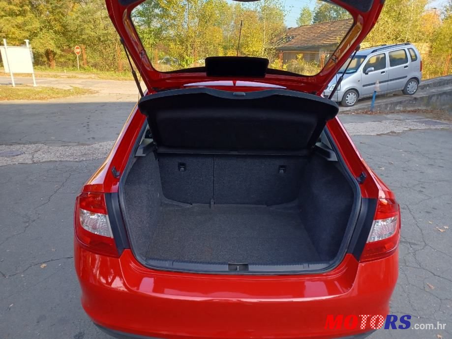 2014' Skoda Rapid 1,6 Tdi photo #5
