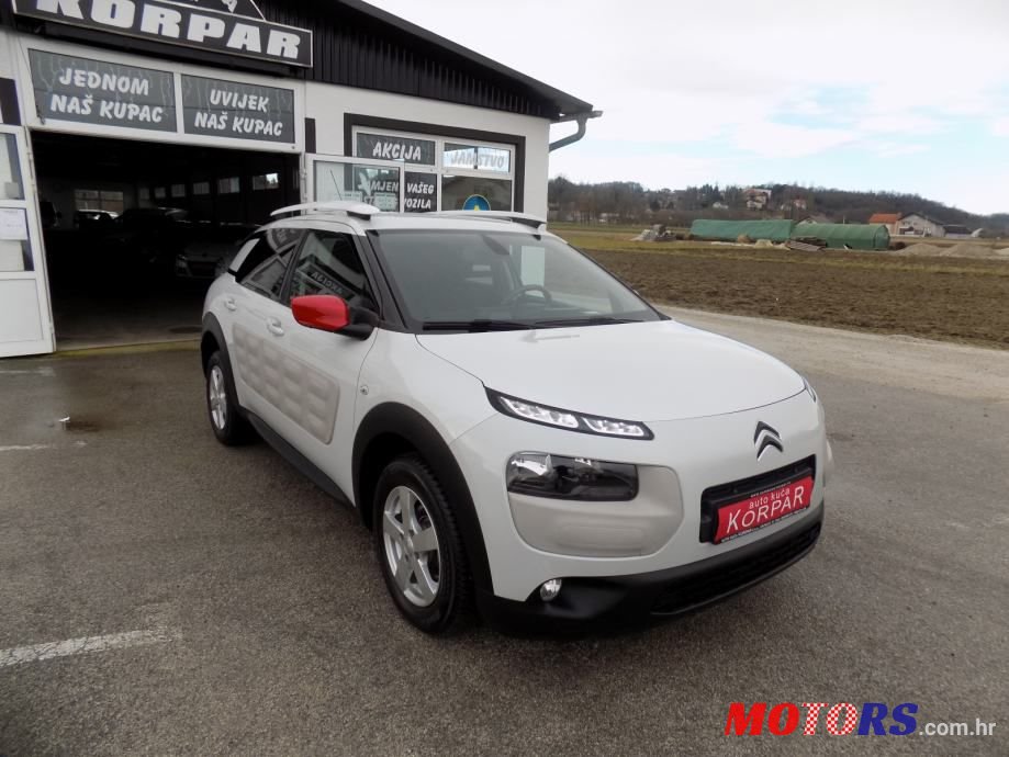 2016' Citroen C4 Cactus photo #3