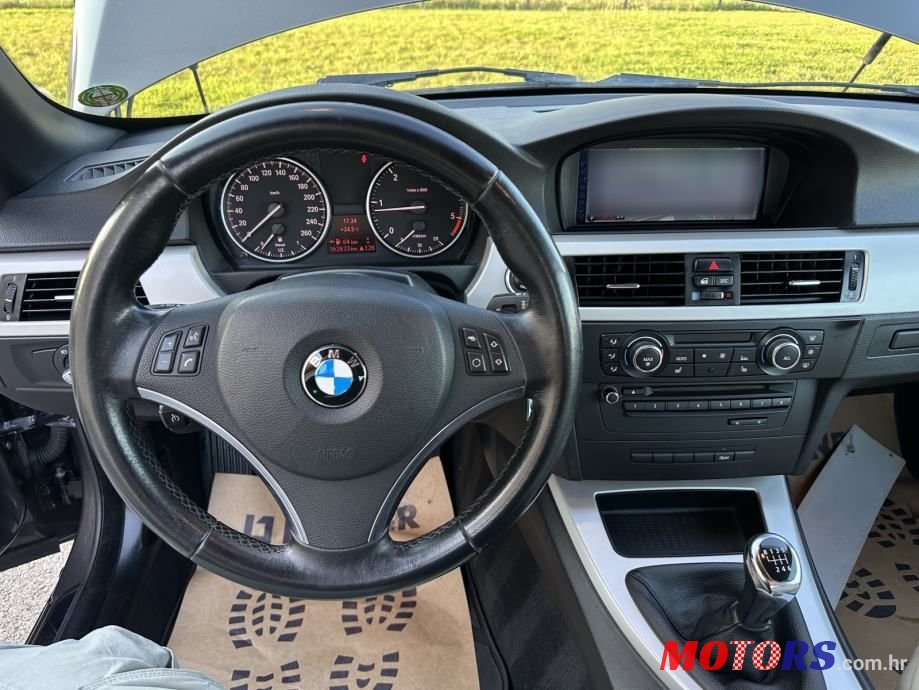 2011' BMW Serija 3 320 D photo #3