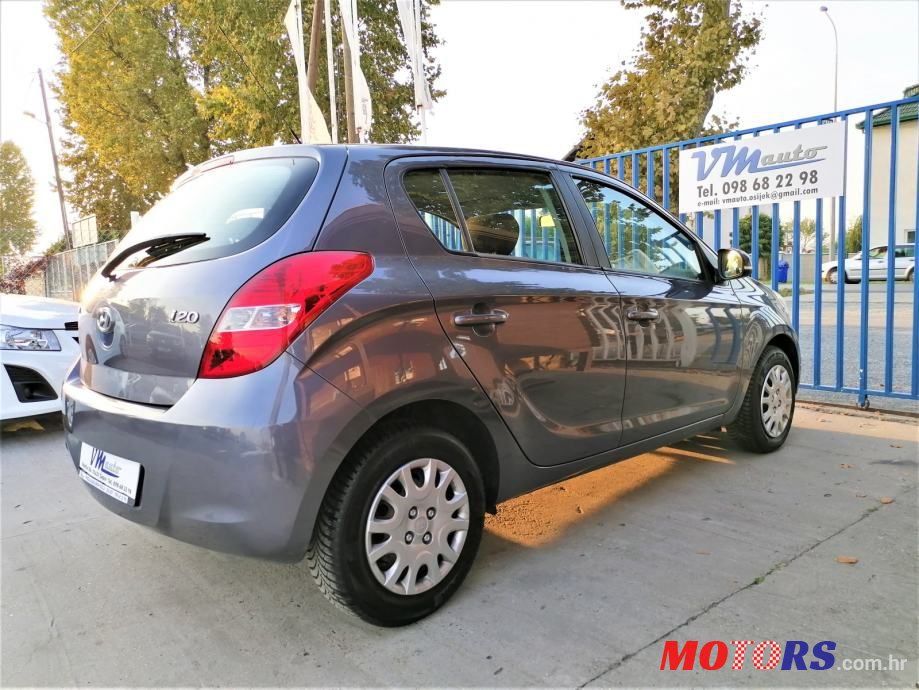 2011' Hyundai i20 1,4 Crdi photo #3