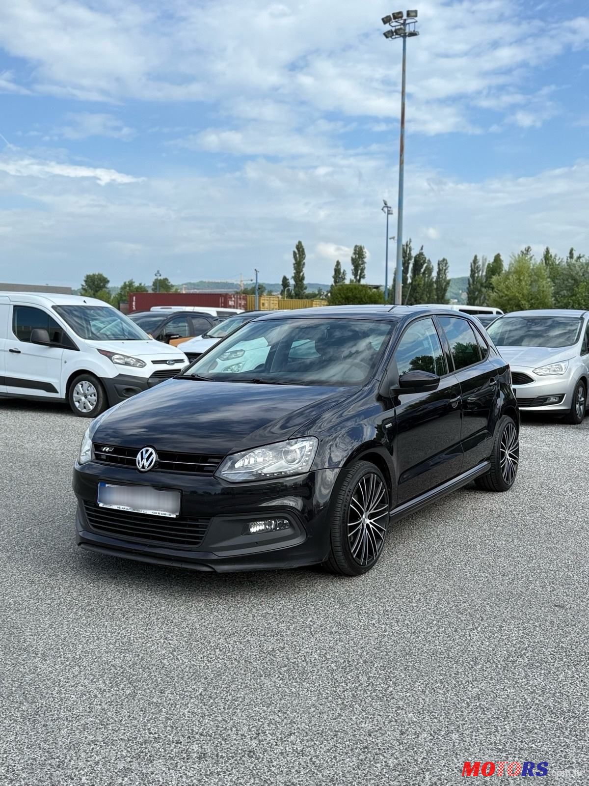 2014' Volkswagen Polo 1,6 Tdi photo #2