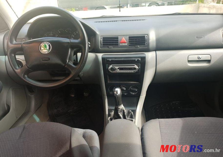 2000' Skoda Octavia 1,9 Glx Tdi photo #2