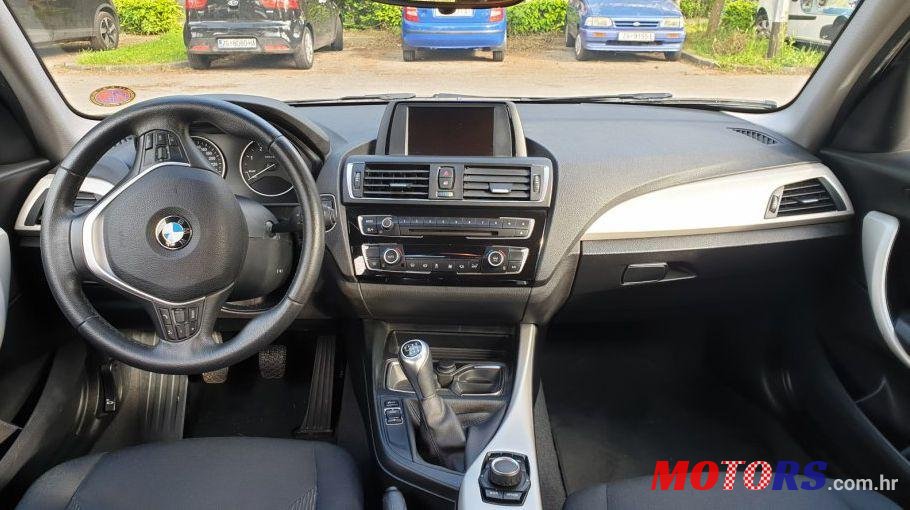 2015' BMW Serija 1 116D photo #5