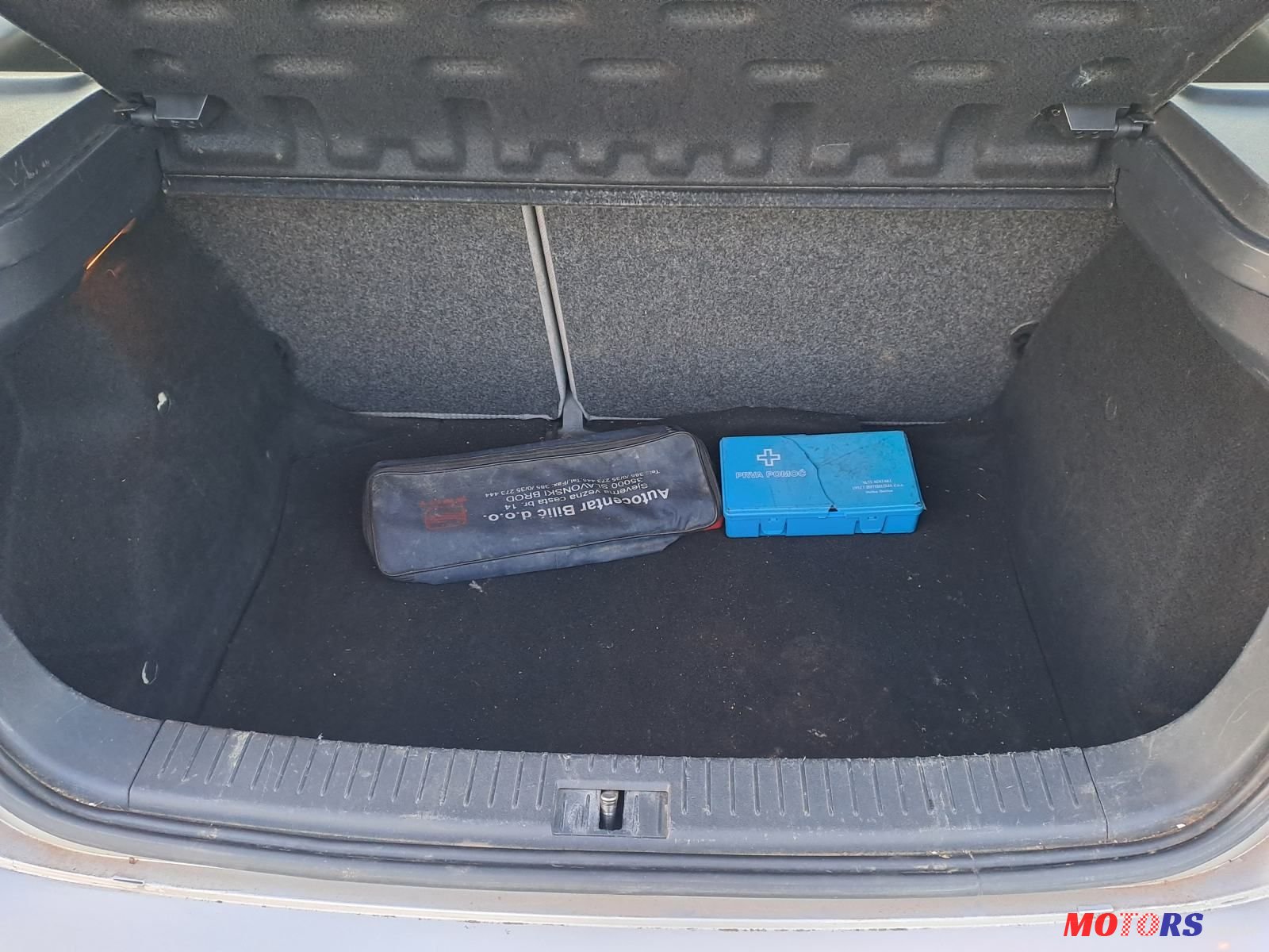 2002' SEAT Ibiza 1,2 photo #6