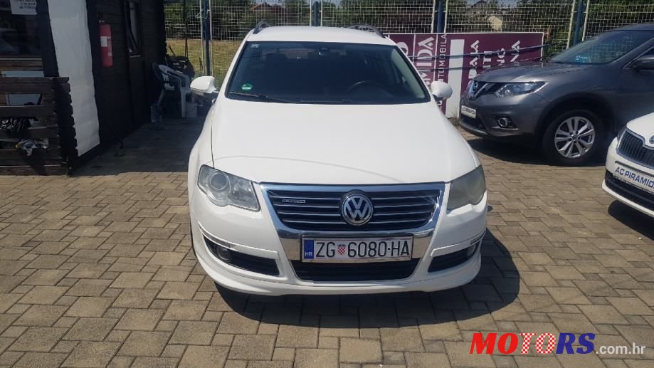 2010' Volkswagen Passat Variant photo #1