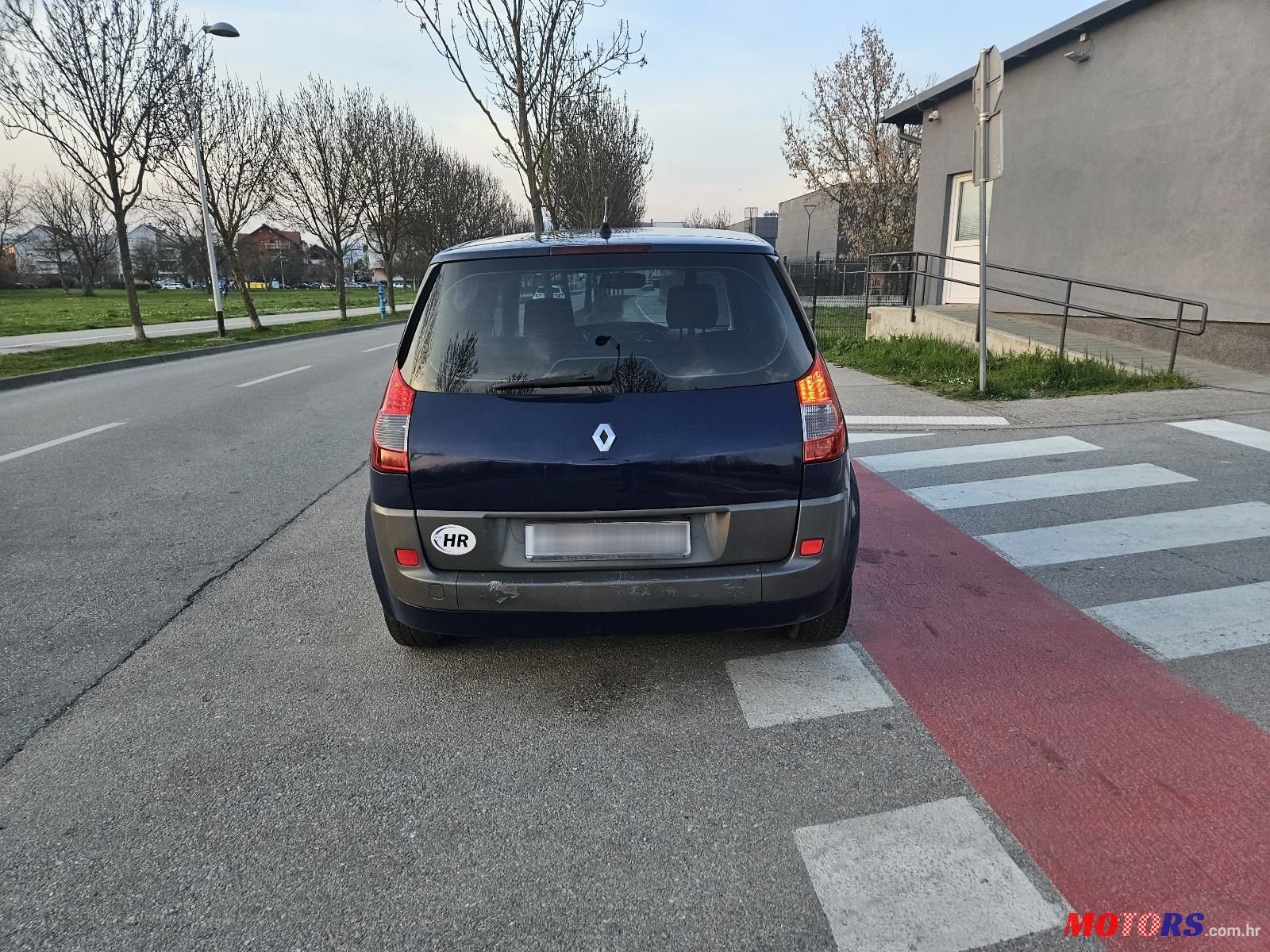 2008' Renault Megane Scenic 1.5 Dci photo #4