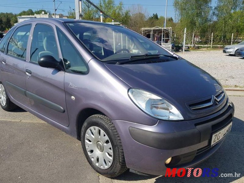 2005' Citroen Xsara Picasso photo #1