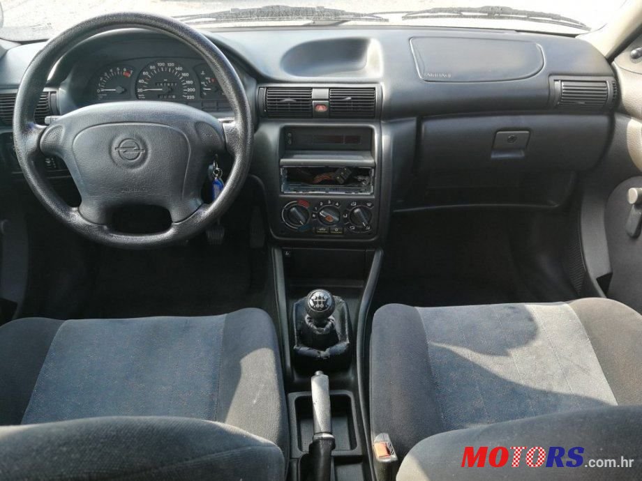 1996' Opel Astra photo #5