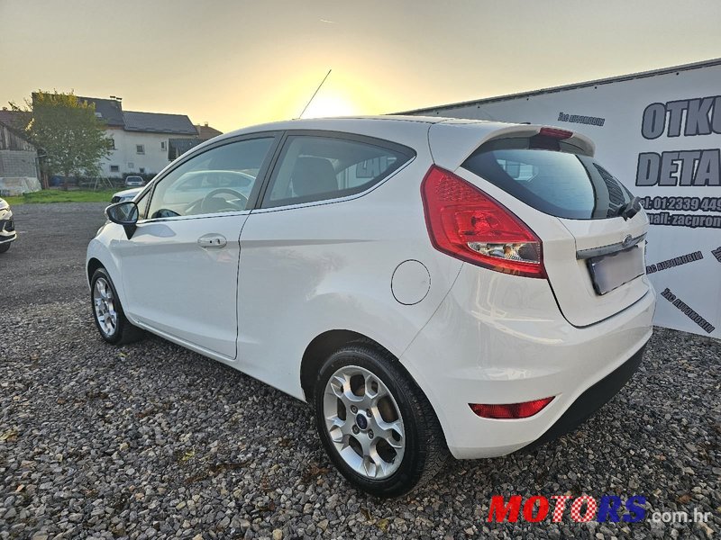 2011' Ford Fiesta 1.6 Tdci photo #4