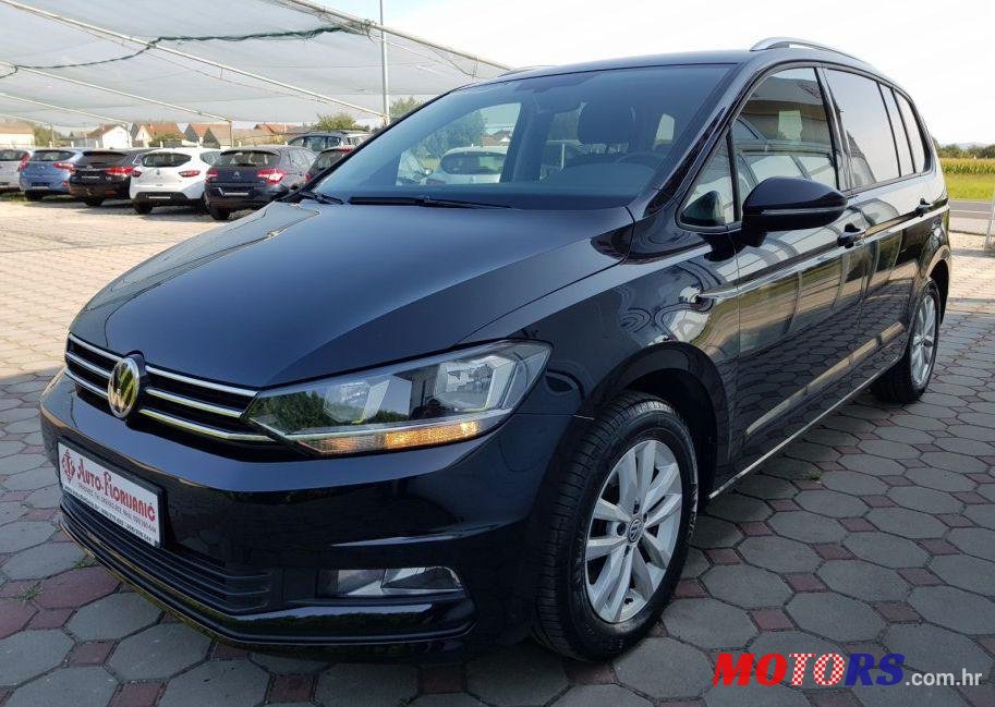 2016' Volkswagen Touran 1,6 Tdi Bmt photo #1