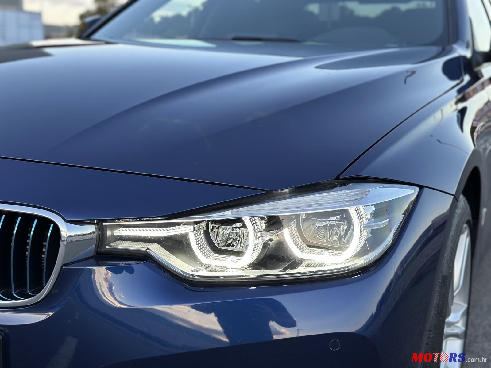 2017' BMW Serija 3 330E photo #4