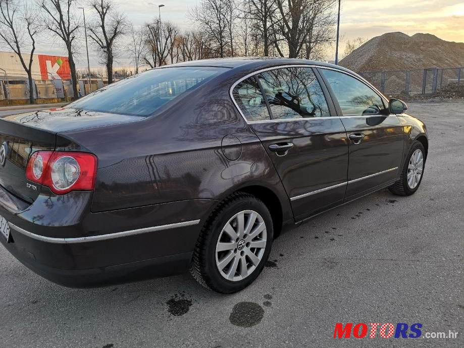 2009' Volkswagen Passat 2,0 Tdi photo #3
