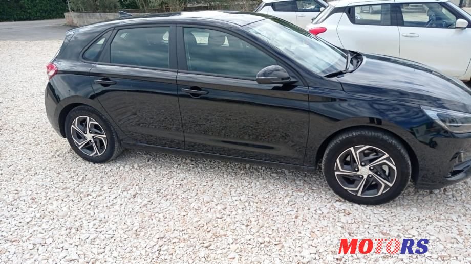 2021' Hyundai i30 1.5Dpi photo #4