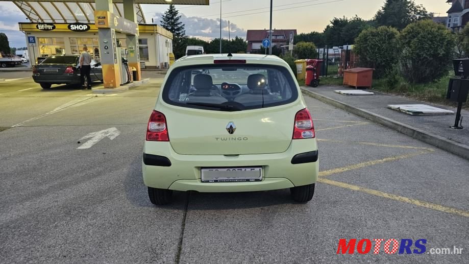 2008' Renault Twingo 1,5 Dci photo #2