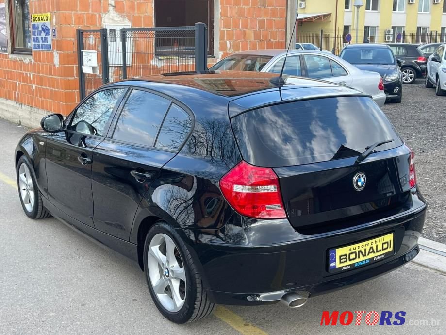 2010' BMW Serija 1 116D Sport photo #5
