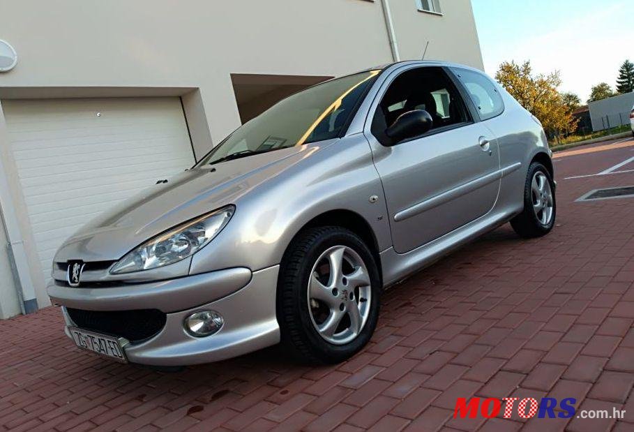 2003' Peugeot 206 206 Xs 1,6 16V photo #1