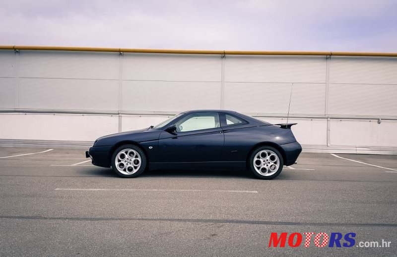 1996' Alfa Romeo GTV photo #3