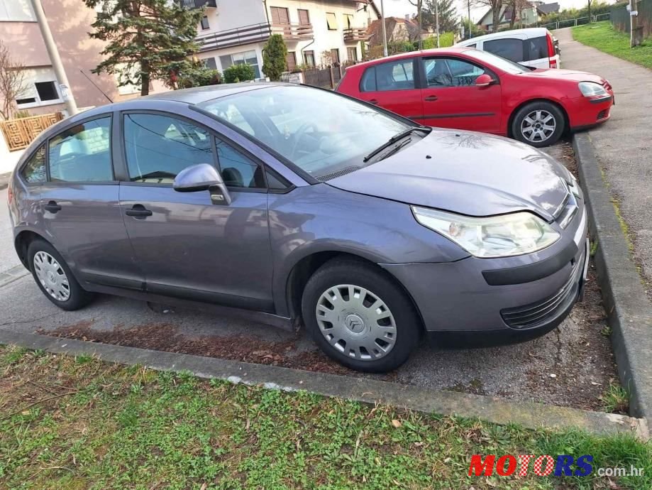 2005' Citroen C4 1,6 Hdi 16V X photo #5