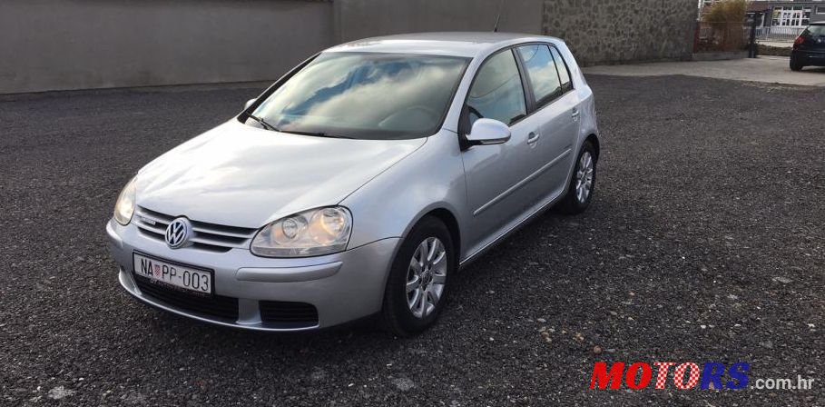 2008' Volkswagen Golf V 1,9 Tdi photo #1