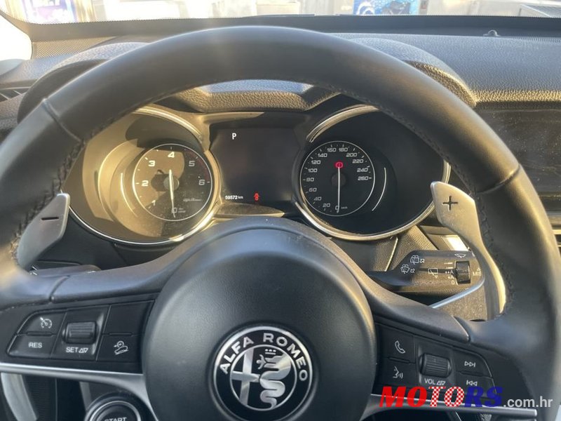 2018' Alfa Romeo Stelvio 2,2 Diesel photo #6