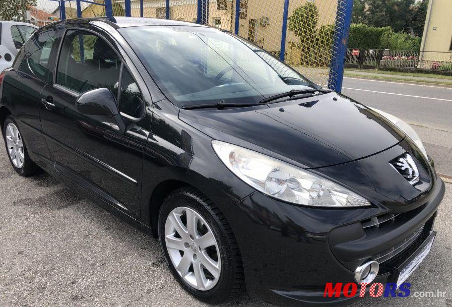 2008' Peugeot 207 1,6 Hdi photo #1