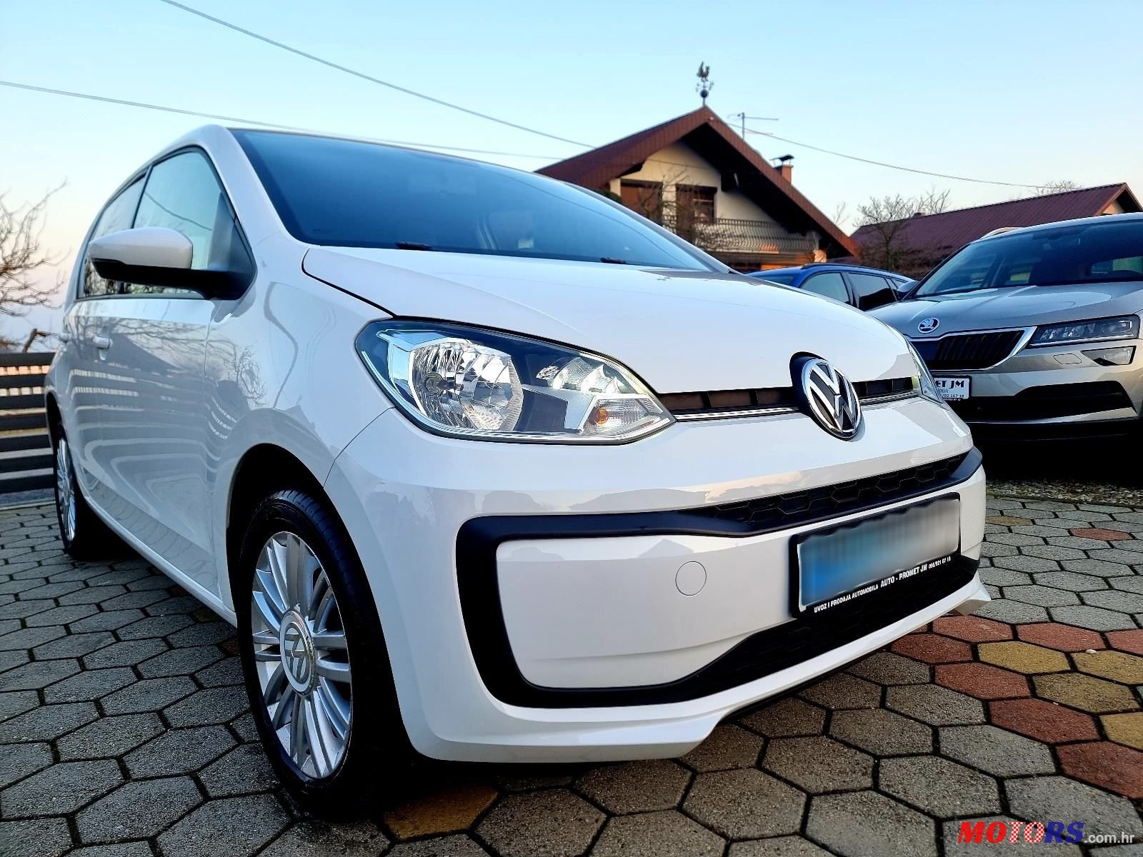 2017' Volkswagen Up! 1,0 photo #4