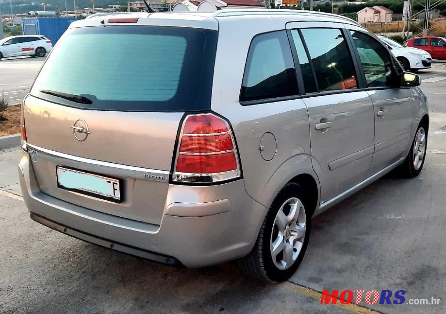 2008' Opel Zafira 1,9 Cdti photo #3