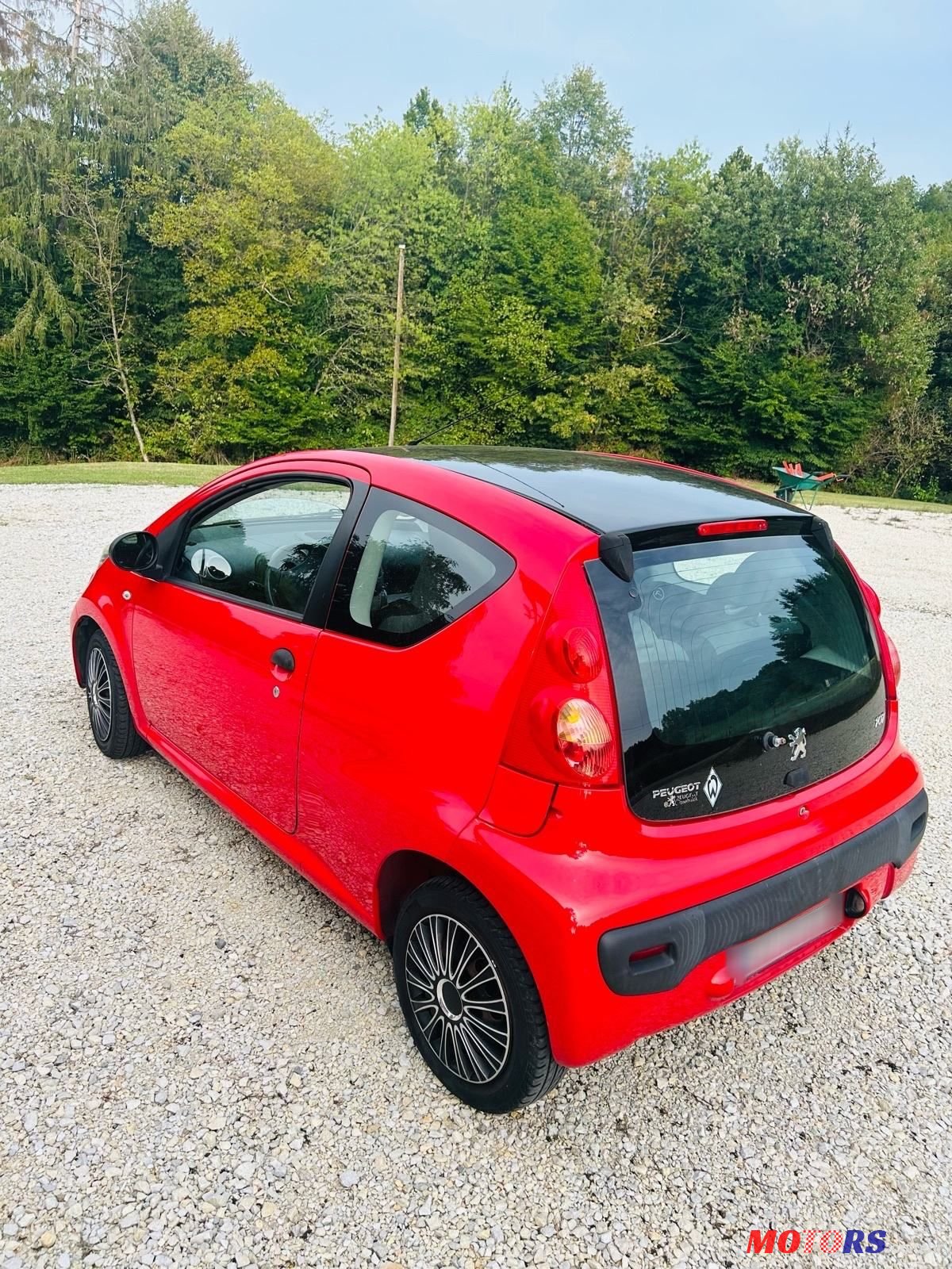 2009' Peugeot 107 1,0 photo #5