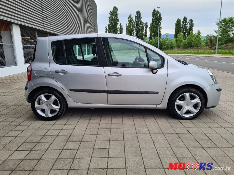 2006' Renault Modus 1,5 Dci photo #6