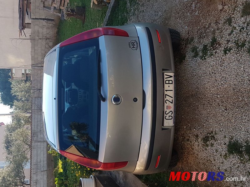 2004' Fiat Punto photo #3