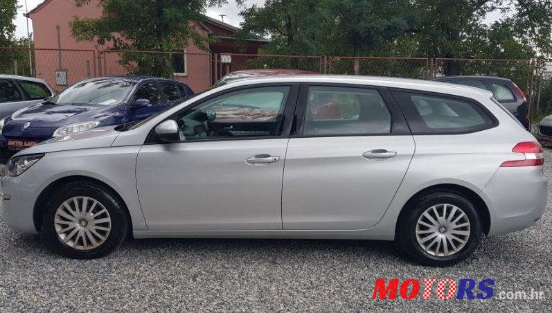 2015' Peugeot 308 Sw photo #1