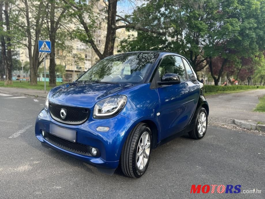 2015' Smart Fortwo photo #1