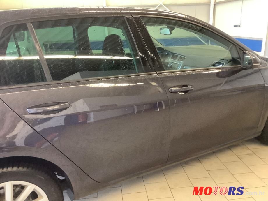 2015' Volkswagen Golf 7 1,6 Tdi Bmt photo #5