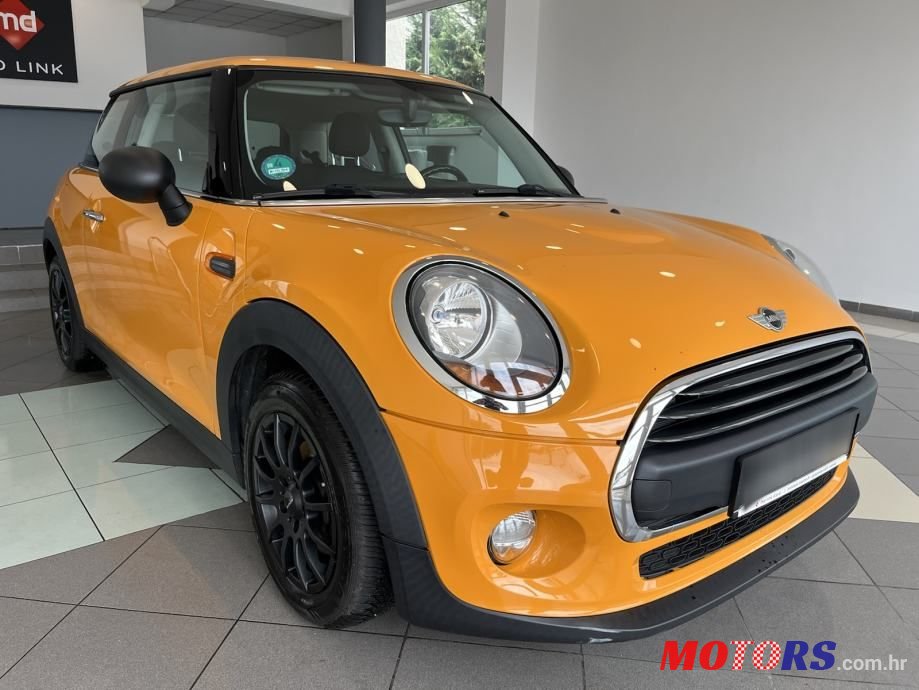 2015' MINI Cooper photo #2