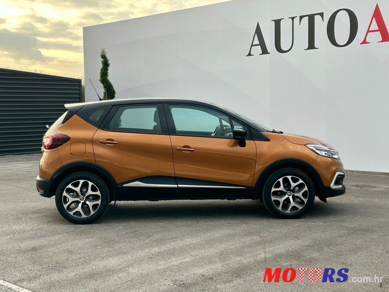 2019' Renault Captur Tce photo #6