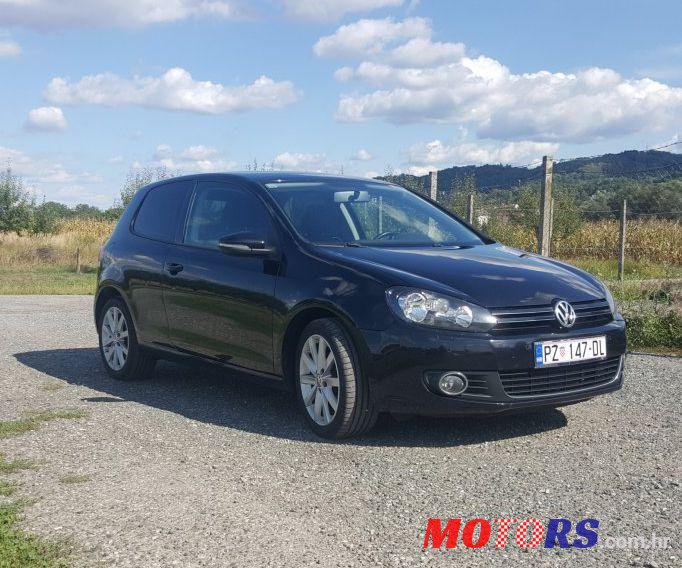 2009' Volkswagen Golf VI 1,6 Tdi photo #2